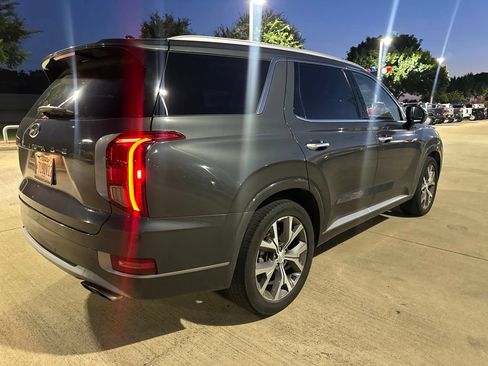 Used 2022 Hyundai Palisade Limited w/ Cargo Package FWD image 9