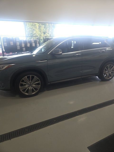 Used 2022 INFINITI QX50 Sensory w/ Cargo Package AWD/4WD image 2