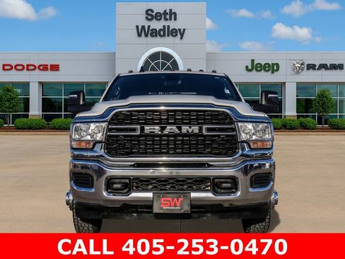 Used 2024 RAM 3500 SLT w/ Quick Order Package 2YG SLT AWD/4WD image 2