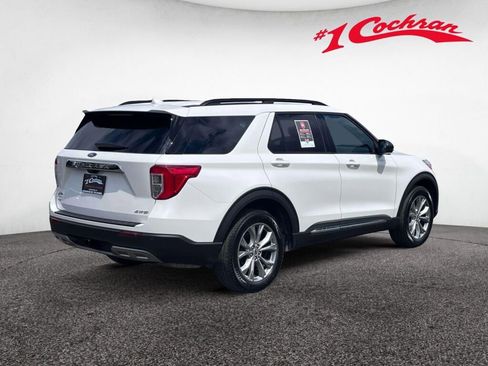 Used 2023 Ford Explorer XLT w/ Equipment Group 202A AWD/4WD image 7