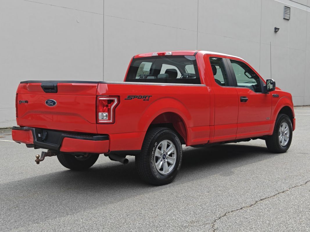 Used 2017 Ford F150 XL w/ Equipment Group 101A Mid AWD/4WD image 4
