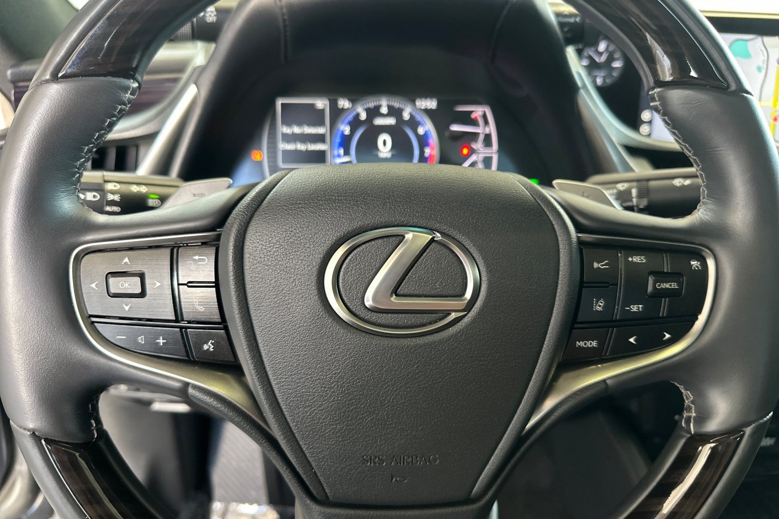 Certified 2021 Lexus ES 350 Ultra Luxury w/ Accessory Package 2 FWD image 29