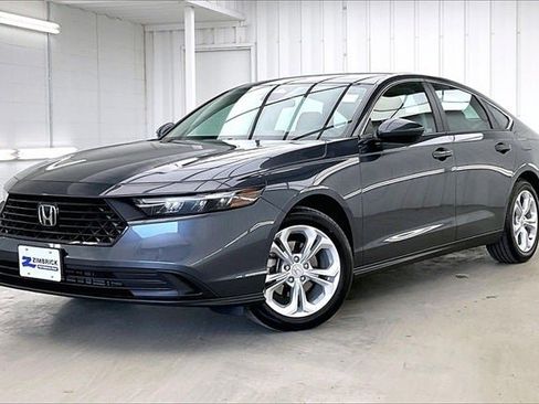 Certified 2025 Honda Accord LX image 2