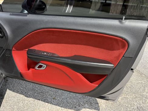 Used 2015 Dodge Challenger SRT w/ Technology Group RWD image 27
