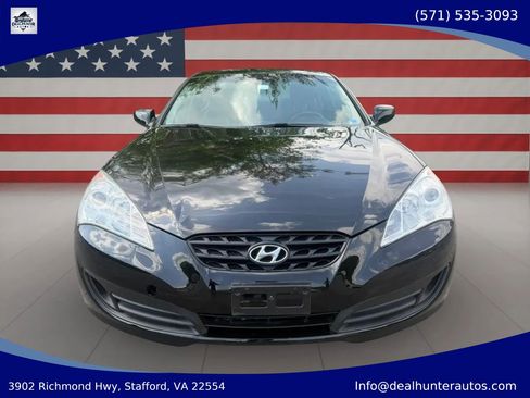 Used 2012 Hyundai Genesis 2.0T RWD image 2