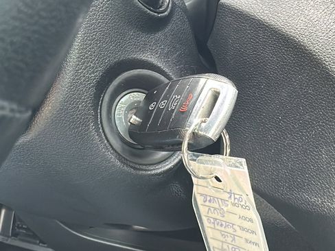 Used 2017 Kia Sorento AWD w/ LX Convenience Package image 17