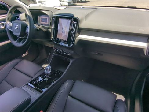 New 2025 Volvo XC40 B5 Plus w/ Climate Package image 13