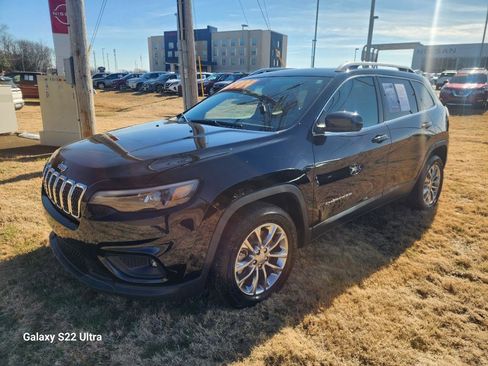 Used 2019 Jeep Cherokee Latitude Plus image 7