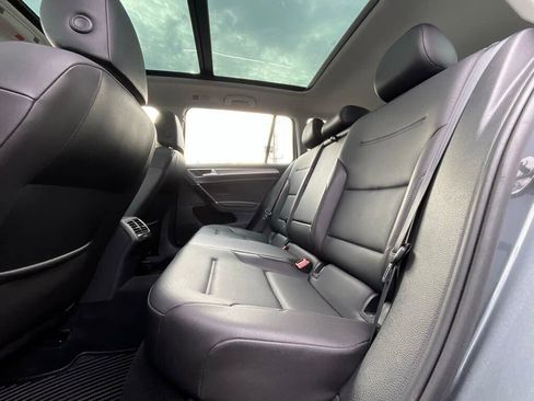 Used 2016 Volkswagen Golf SE w/ Lighting Package image 13