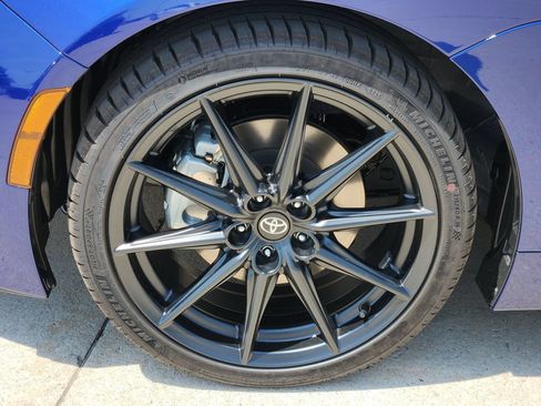 New 2026 Toyota GR86 Premium RWD image 8