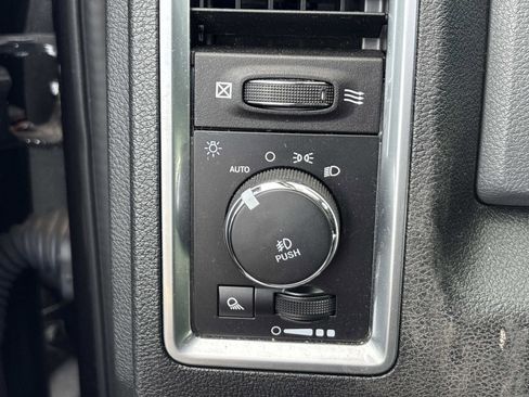 Used 2018 RAM 1500 Big Horn image 26