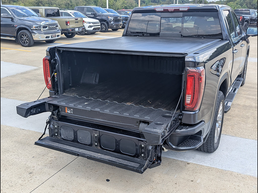 Used 2023 GMC Sierra 1500 Denali w/ Technology Package AWD/4WD image 15