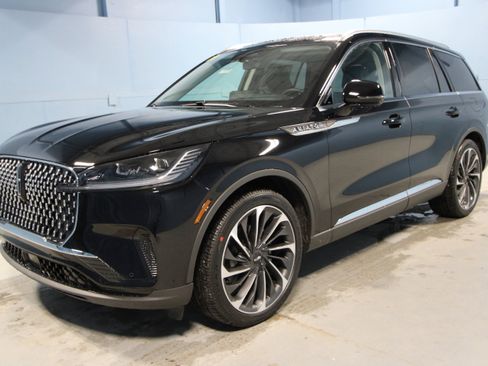 New 2026 Lincoln Aviator Reserve image 26