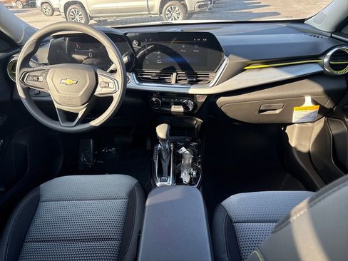 New 2026 Chevrolet Trax LT image 14
