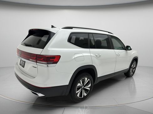 Used 2026 Volkswagen Atlas SE AWD/4WD image 5