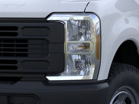 New 2026 Ford F350 XL w/ FX4 Off-Road Package AWD/4WD image 18
