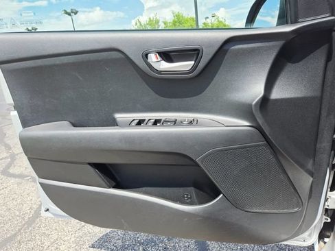 Used 2018 Kia Rio S FWD image 29