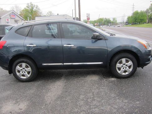 Used 2014 Nissan Rogue S w/ Convenience Package AWD/4WD image 3