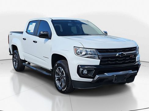 Used 2022 Chevrolet Colorado Z71 image 2