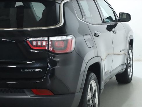 Used 2018 Jeep Compass Limited w/ Safe & Security Group AWD/4WD image 42
