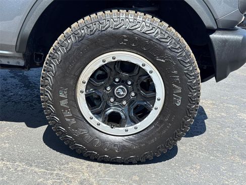 Certified 2022 Ford Bronco 4-Door w/ Sasquatch Package AWD/4WD image 6