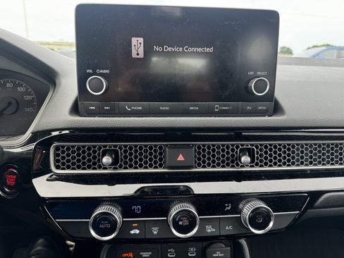 Used 2025 Honda Civic Sport image 28
