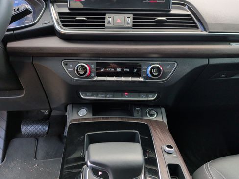 Certified 2023 Audi Q5 2.0T Premium Plus w/ Premium Plus Package AWD/4WD image 28