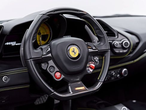 Used 2019 Ferrari 488 Spider RWD image 54