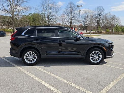 Used 2025 Honda CR-V LX image 8