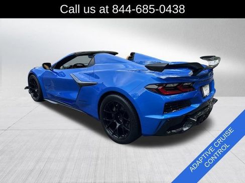 Used 2024 Chevrolet Corvette Z06 w/ Z07 Performance Package RWD image 5