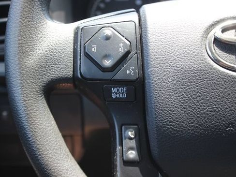 Used 2021 Toyota Tacoma 4x4 Access Cab image 13