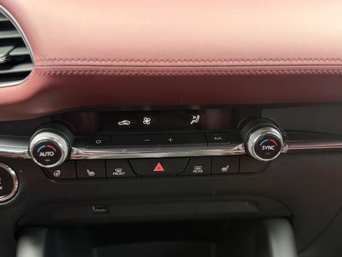 Used 2021 MAZDA MAZDA3 Hatchback w/Premium Plus Pkg AWD/4WD image 33