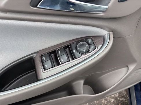 Used 2016 Chevrolet Malibu LT image 14