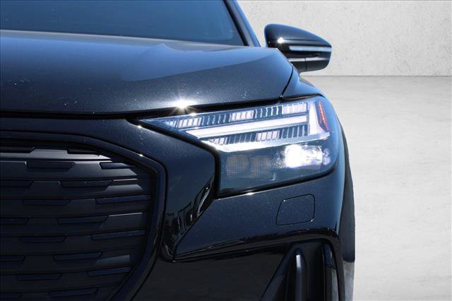 Used 2023 Audi Q4 e-tron Prestige w/ Black Optic Package AWD/4WD image 4