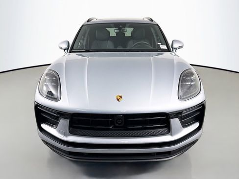Certified 2026 Porsche Macan image 6
