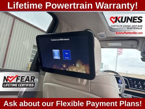 Used 2023 Cadillac Escalade Premium Luxury Platinum image 31