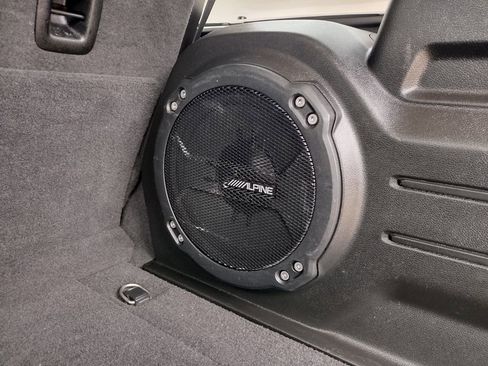 Used 2018 Jeep Wrangler Unlimited Sahara image 18