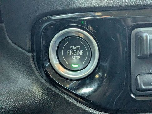 Used 2025 Chevrolet Silverado 1500 LT image 30