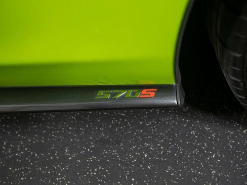 Used 2018 McLaren 570S Spider RWD image 27