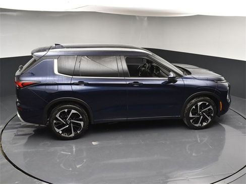 Used 2024 Mitsubishi Outlander SEL image 47