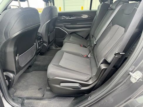 Used 2022 Jeep Grand Cherokee L Laredo w/ Luxury Tech Group I image 12