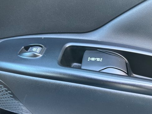 Used 2016 RAM ProMaster City Tradesman SLT w/ Rear Back-up Camera Group FWD image 21