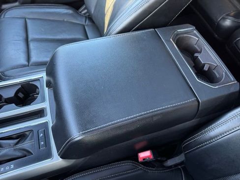 Certified 2019 Ford F150 Lariat w/ Equipment Group 502A Luxury image 21