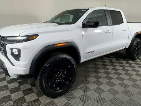 New 2026 GMC Canyon AT4 w/ AT4 Premium Package AWD/4WD image 6