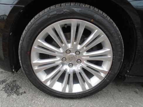 Used 2013 Chrysler 300 C w/ Harman Kardon Audio Group image 29