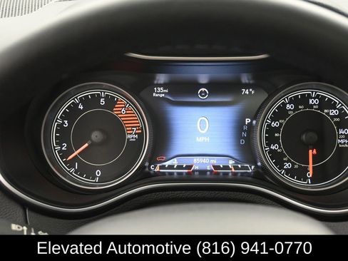 Used 2019 Jeep Cherokee Limited w/ Technology Group image 19