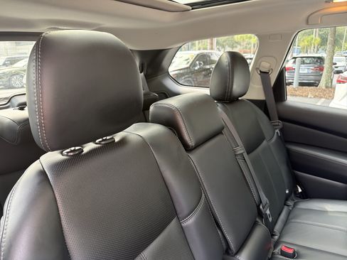 Used 2020 Nissan Pathfinder Platinum w/ Cargo Package AWD/4WD image 36