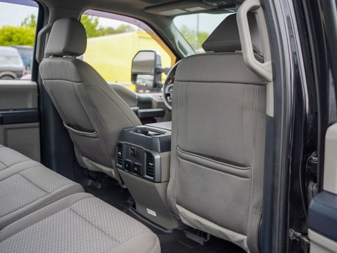 Used 2022 Ford F250 XLT w/ XLT Premium Package AWD/4WD image 27