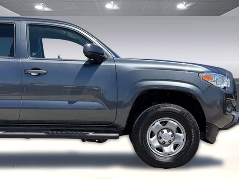 Certified 2023 Toyota Tacoma SR AWD/4WD image 32