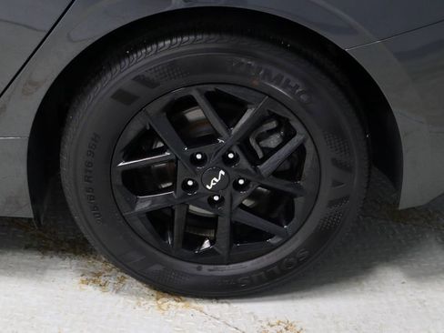 Used 2025 Kia K5 LXS image 18